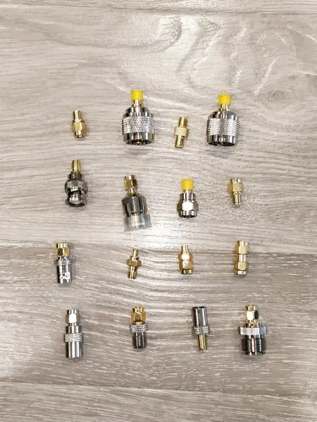 Комплекты адаптеров для 16 разъемов SMA типа MCX/TV/F/BNC/UHF/RP-SMA