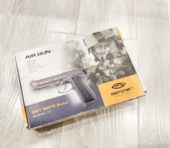 Глетчер Беретта 92 ФС пневматика